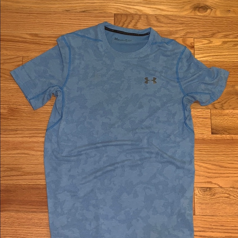 Under Armour T-shirt